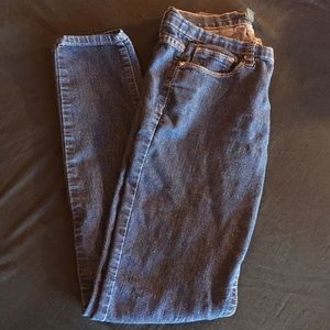 Size 27 Forever 21 skinny jeans